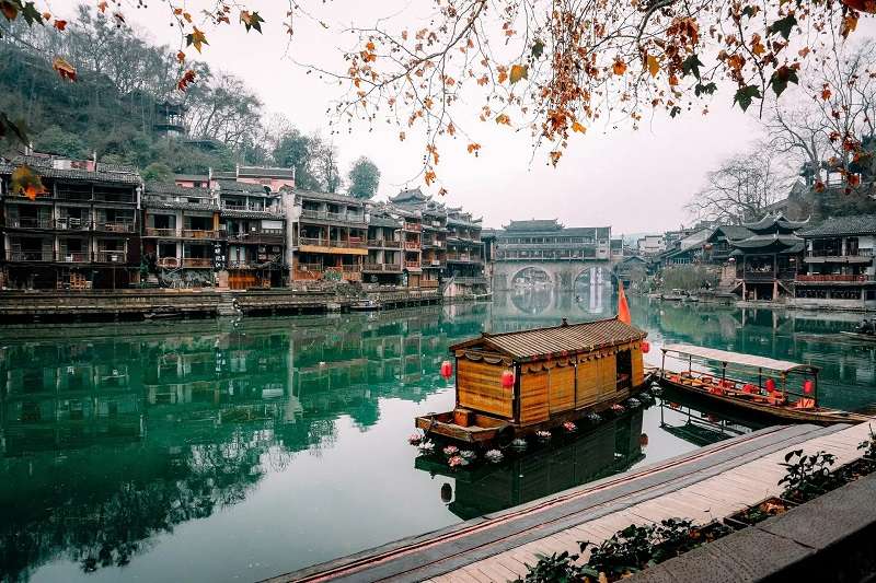 Tương Tư Hồ Trấn