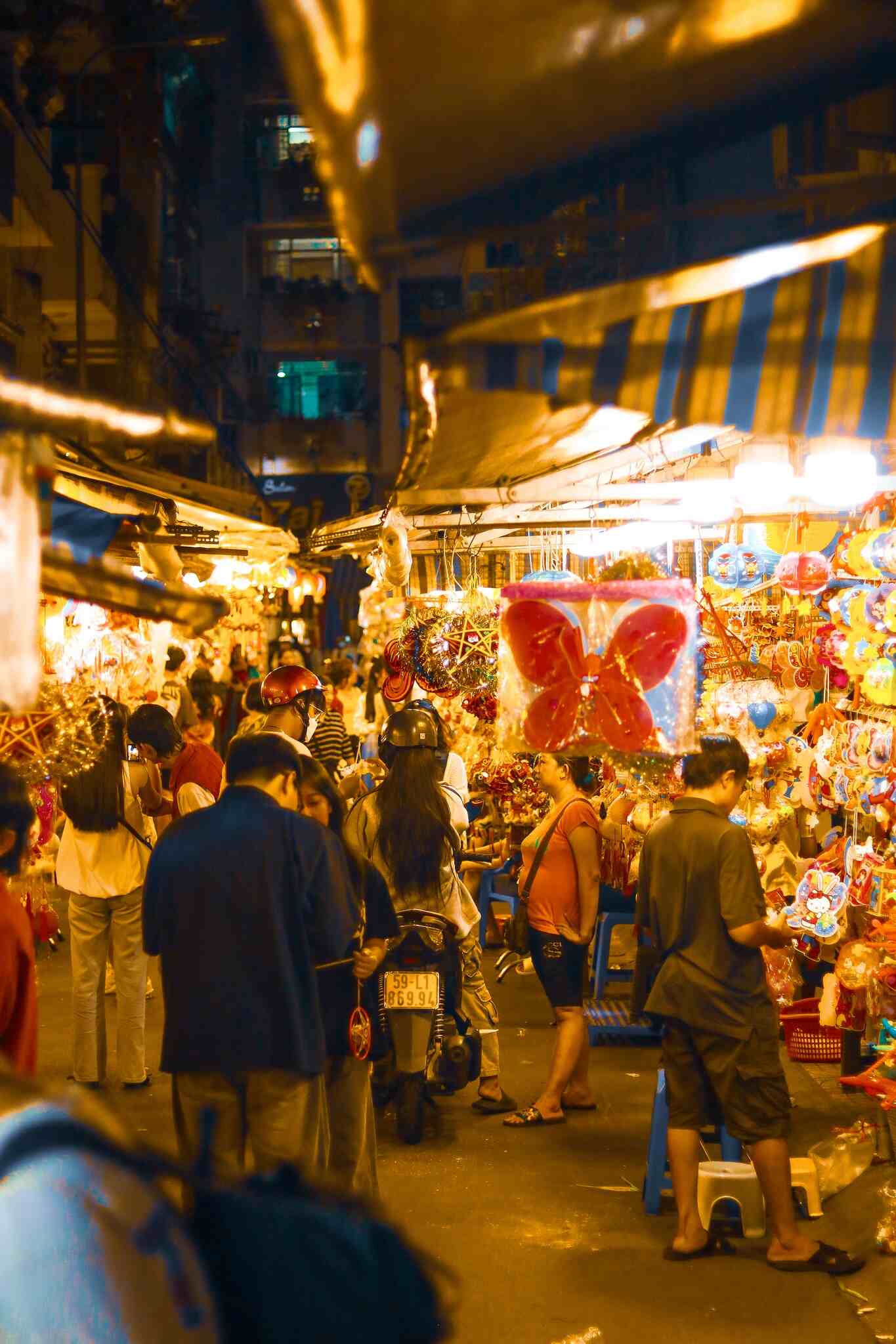 Toạ độ check-in Trung thu đẹp như phim trường ở TPHCM