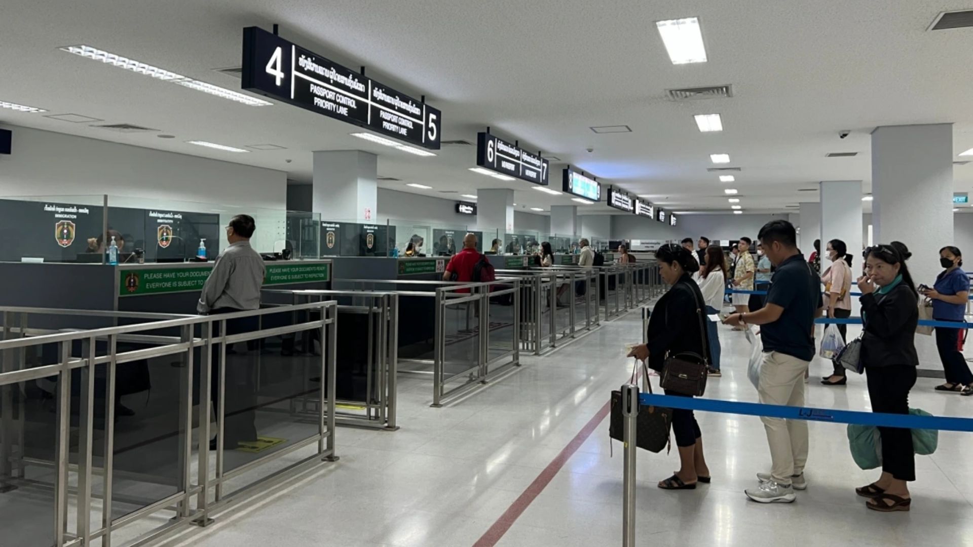 Lào thử nghiệm hệ thống đăng ký xuất nhập cảnh trực tuyến từ 1/9