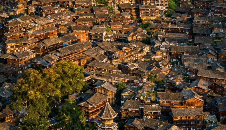 Thiên Hộ Miêu Trại – Ngôi làng người Miêu lớn nhất thế giới giữa núi non Trung Quốc