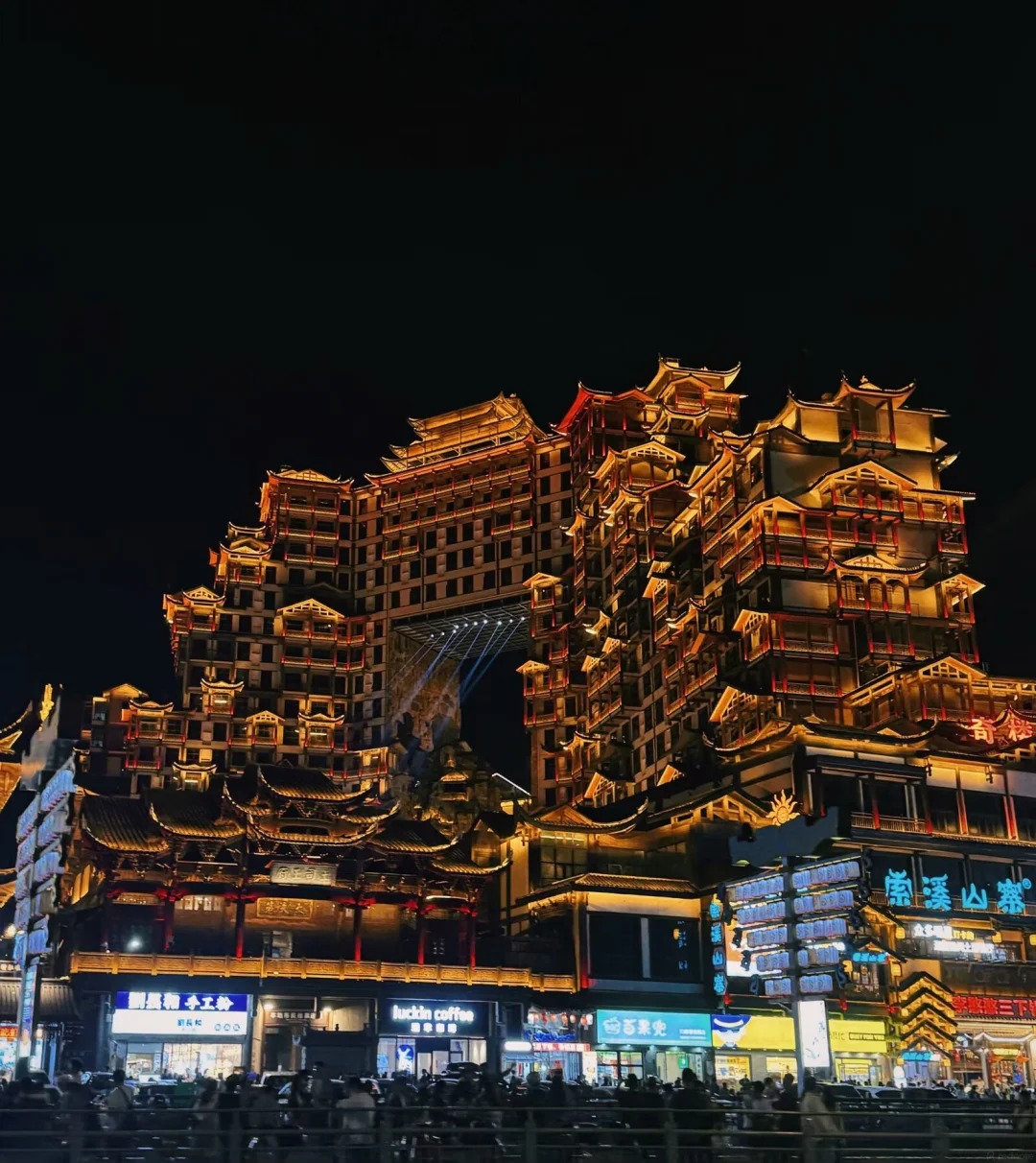 72 kỳ lầu
