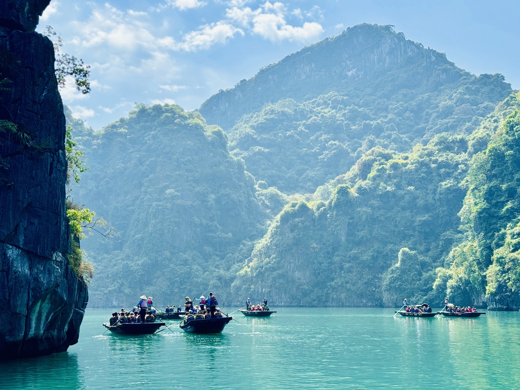 VỊNH HẠ LONG VIỆT NAM
